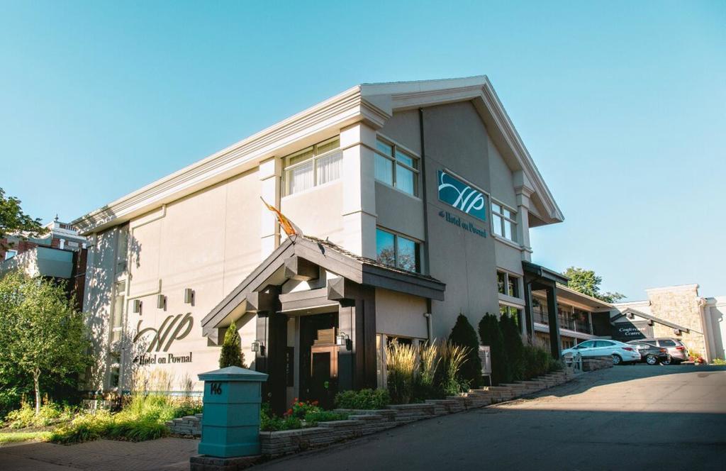 Отель The Hotel On Pownal 3*