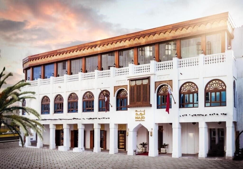 Отель Al Mirqab Boutique Hotel 5*