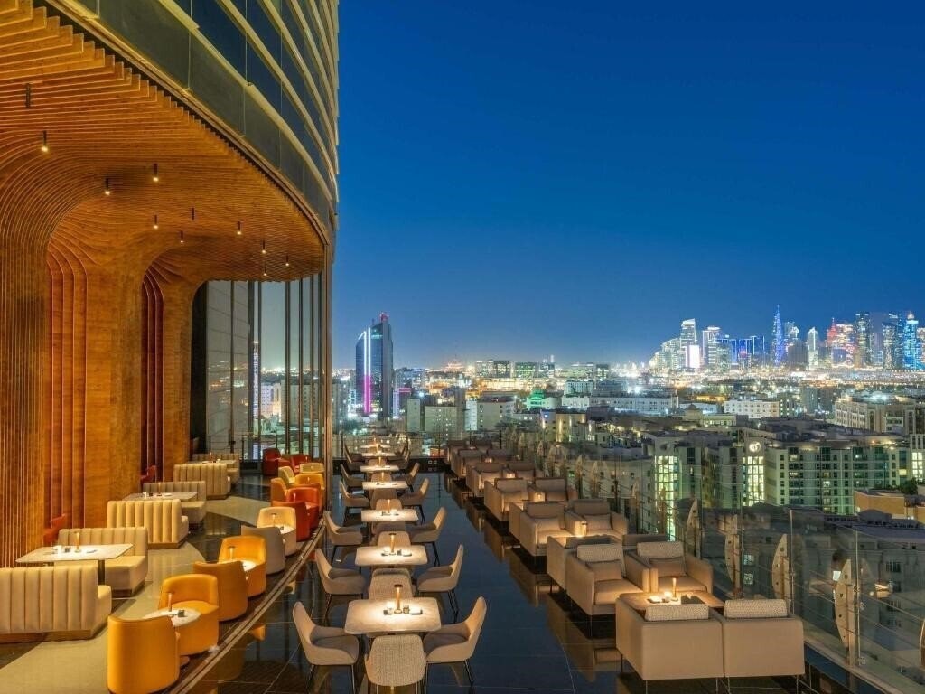 Готель La Cigale Hotel 5*