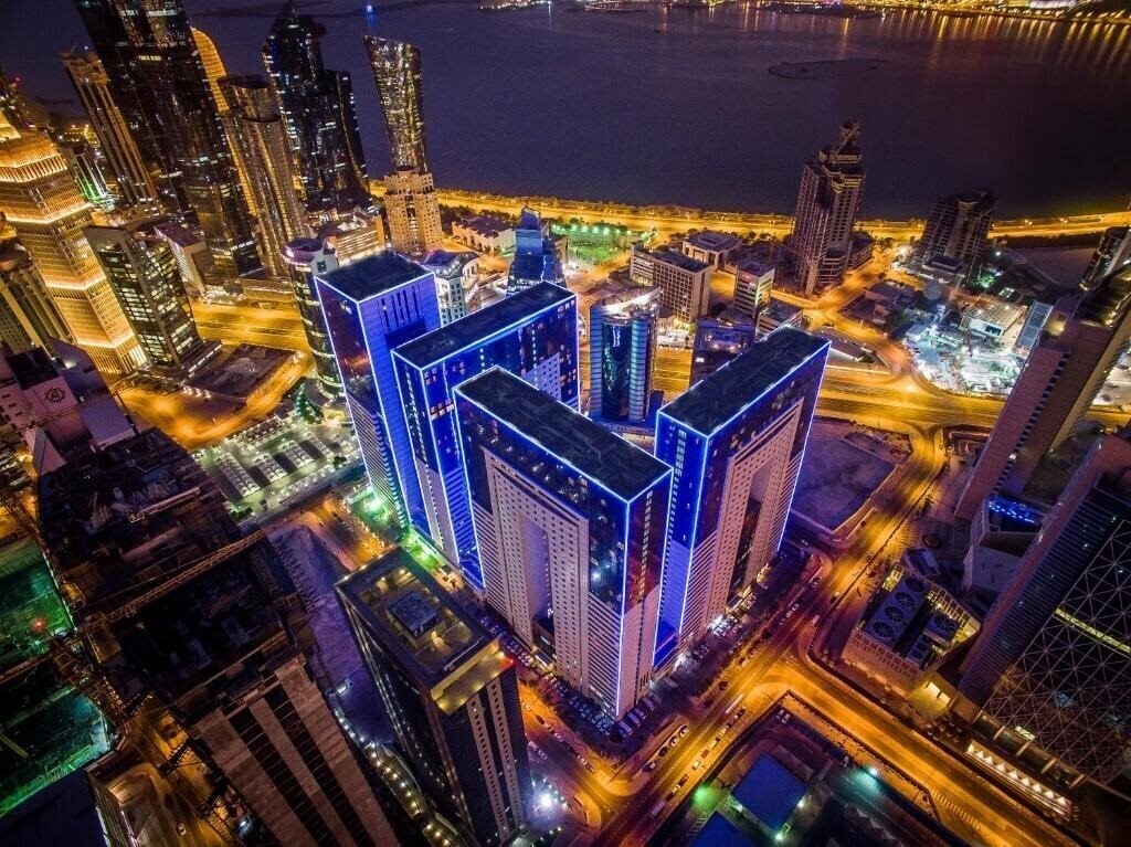 Готель Ezdan 4*
