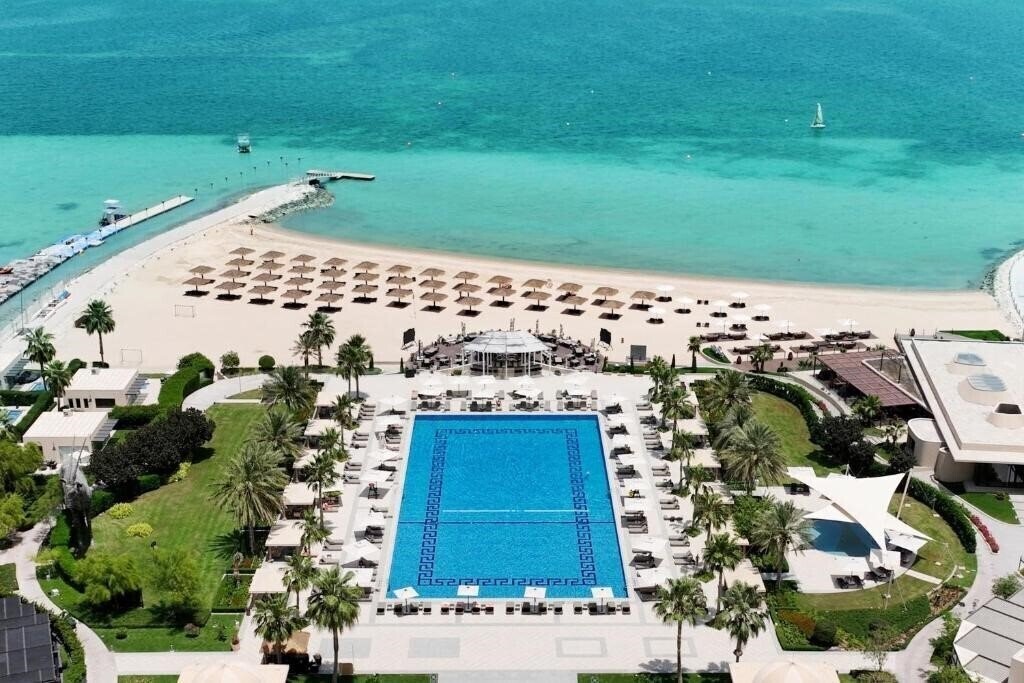 Готель The St. Regis Doha 5*