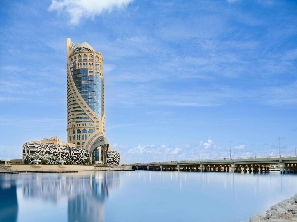 Готель Mondrian Doha 5*