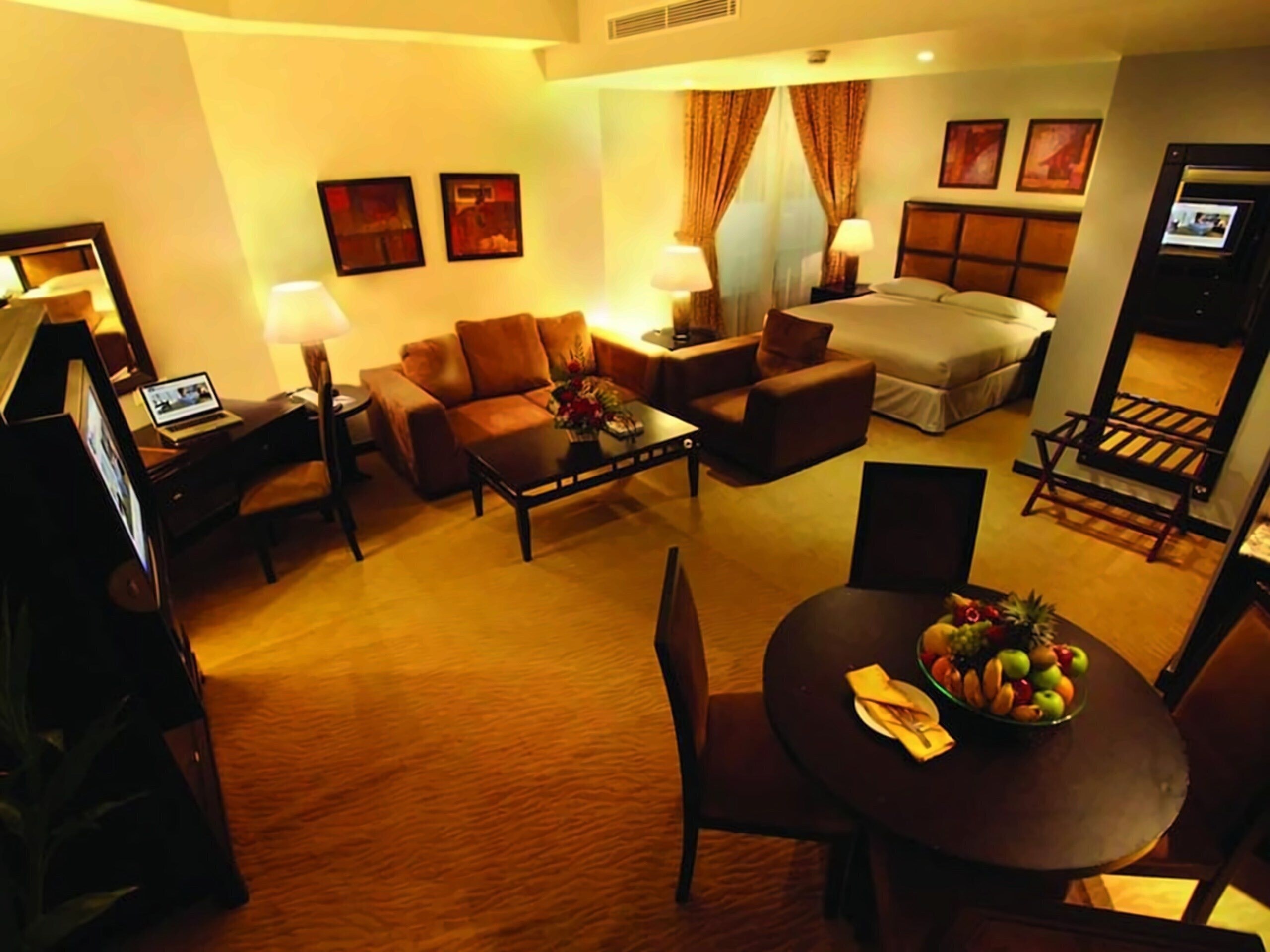 Фотографія Plaza Inn Doha 4*