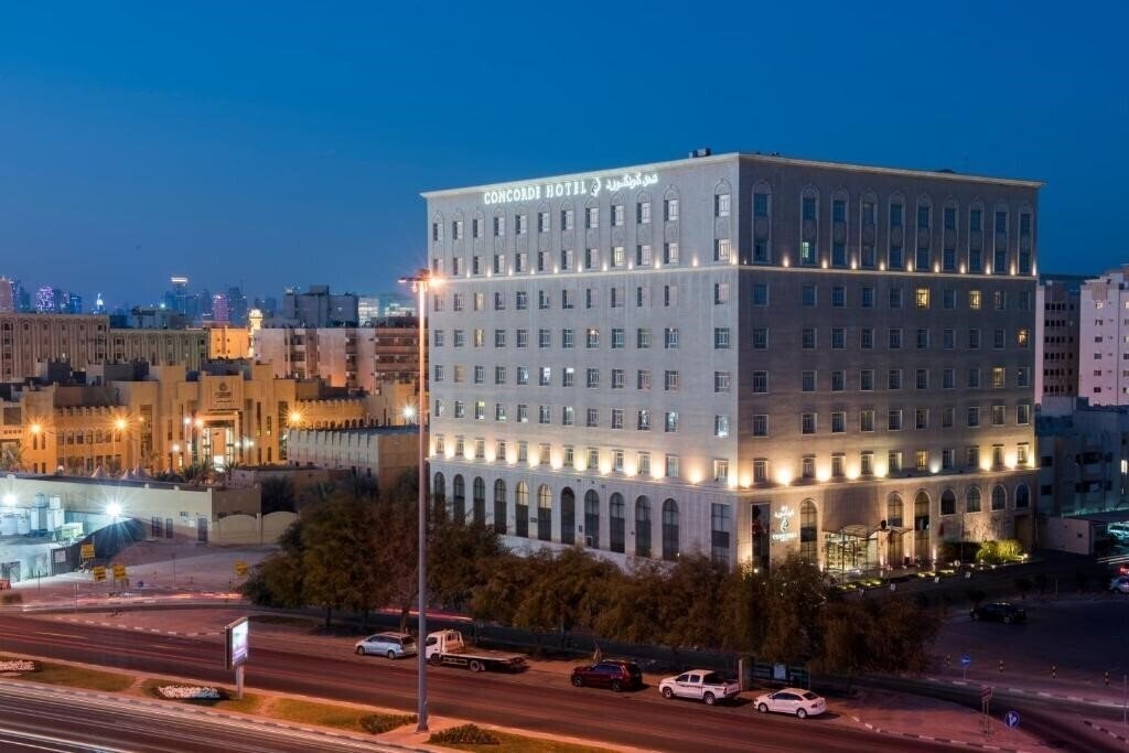 Отель Concorde Hotel Doha 5*