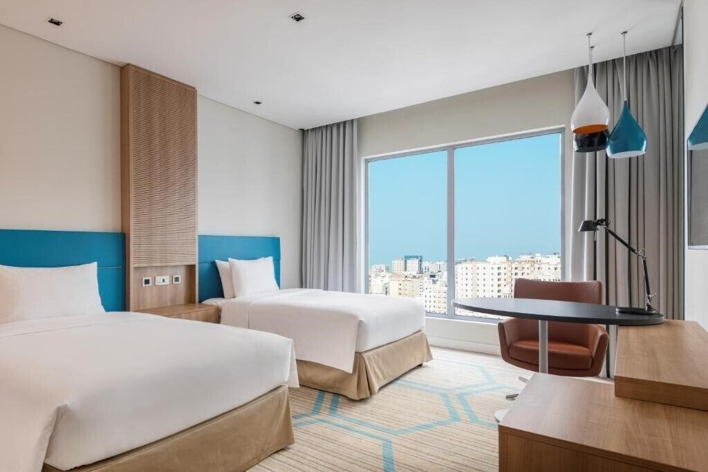 Изображение Holiday Inn Doha - The Business Park 4*