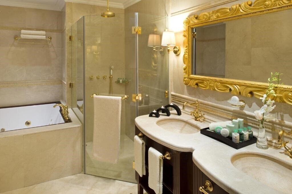 Фото Warwick Doha 5*