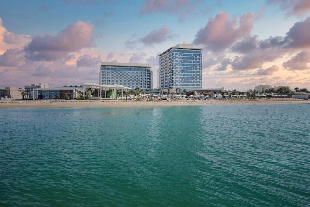 Готель Rixos Gulf Hotel Doha 5*