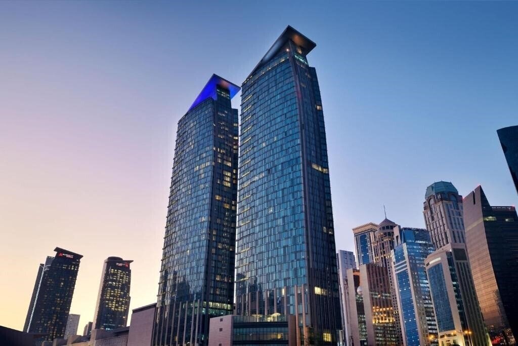 Отель Le Meridien City Center Doha 5*