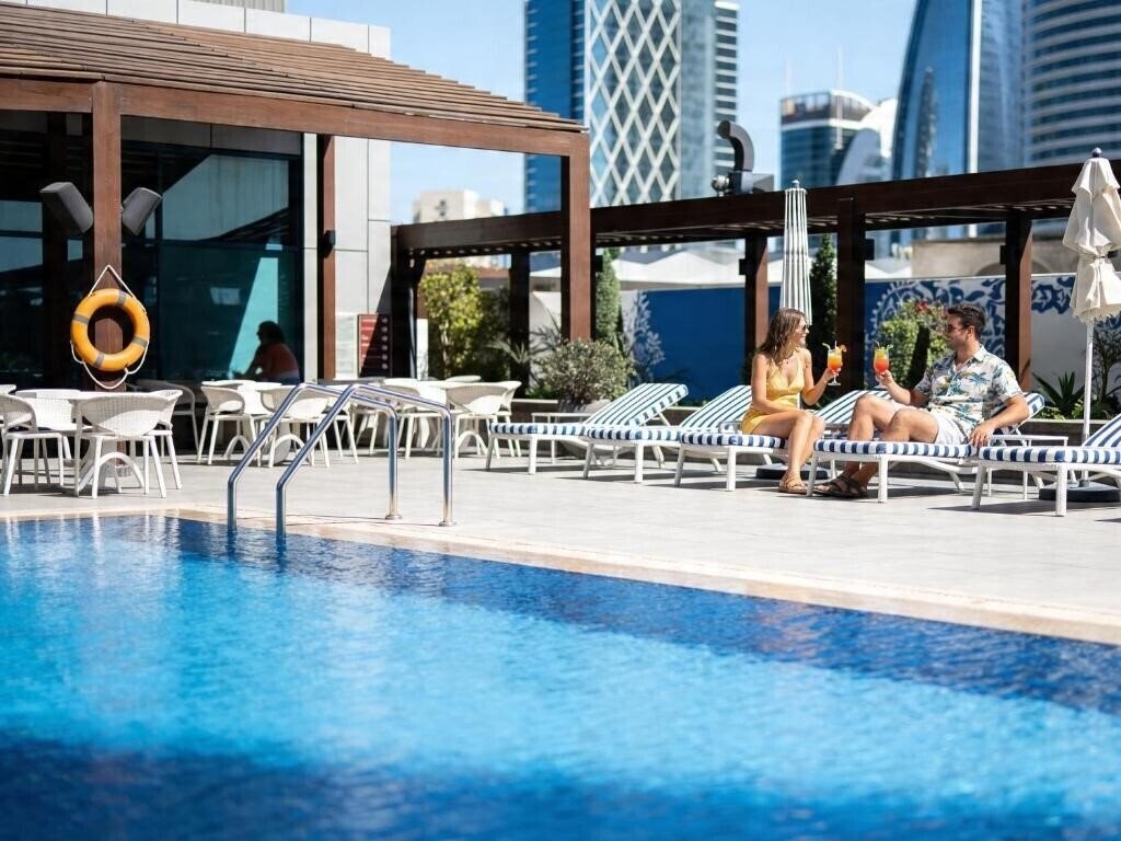 Отель Pullman Doha West Bay 5*