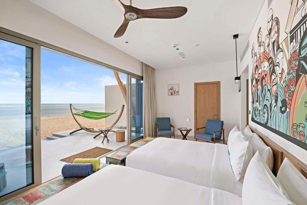 Фото Fuwairit Kite Beach, Tapestry Collection by Hilton 4*