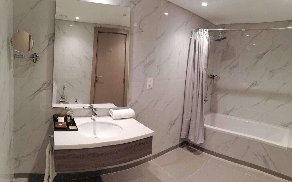 Фото Gloria Hotel & Suites Doha 4*