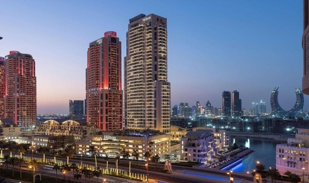 Фото Hilton Doha The Pearl Hotel & Residences 5*