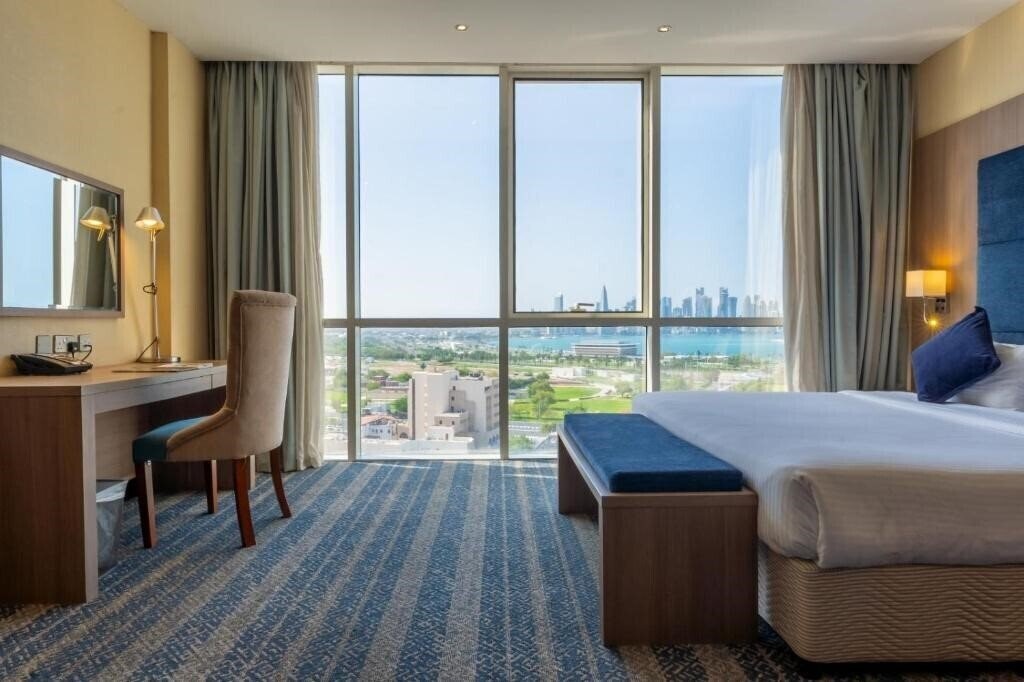 Фото The Castle Premium Hotel 3*