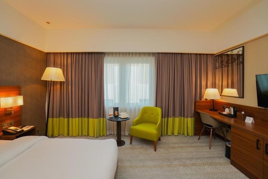 Готель The Grand Lux 5*