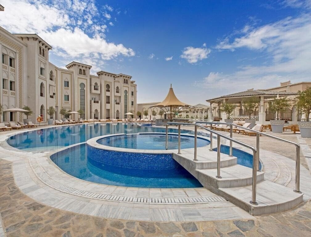 Готель Ezdan Palace Hotel 5*