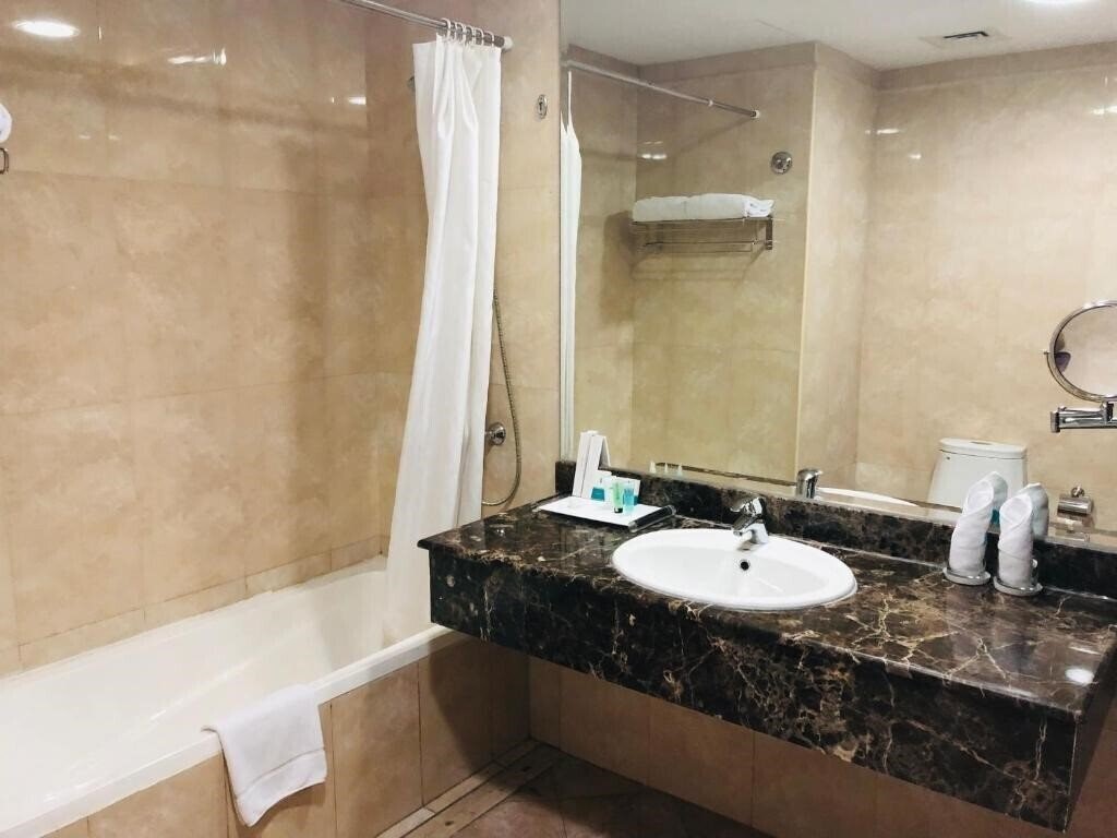 Фотография Gokulam Park Doha 4*