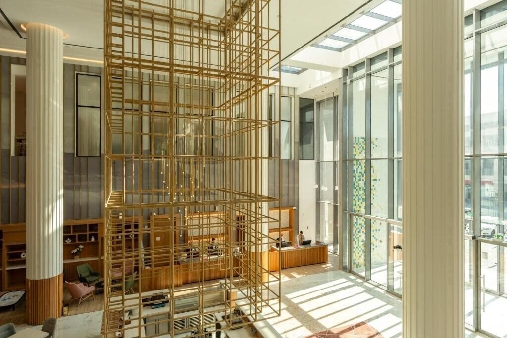 Отель West Walk Retaj Hotel 4*