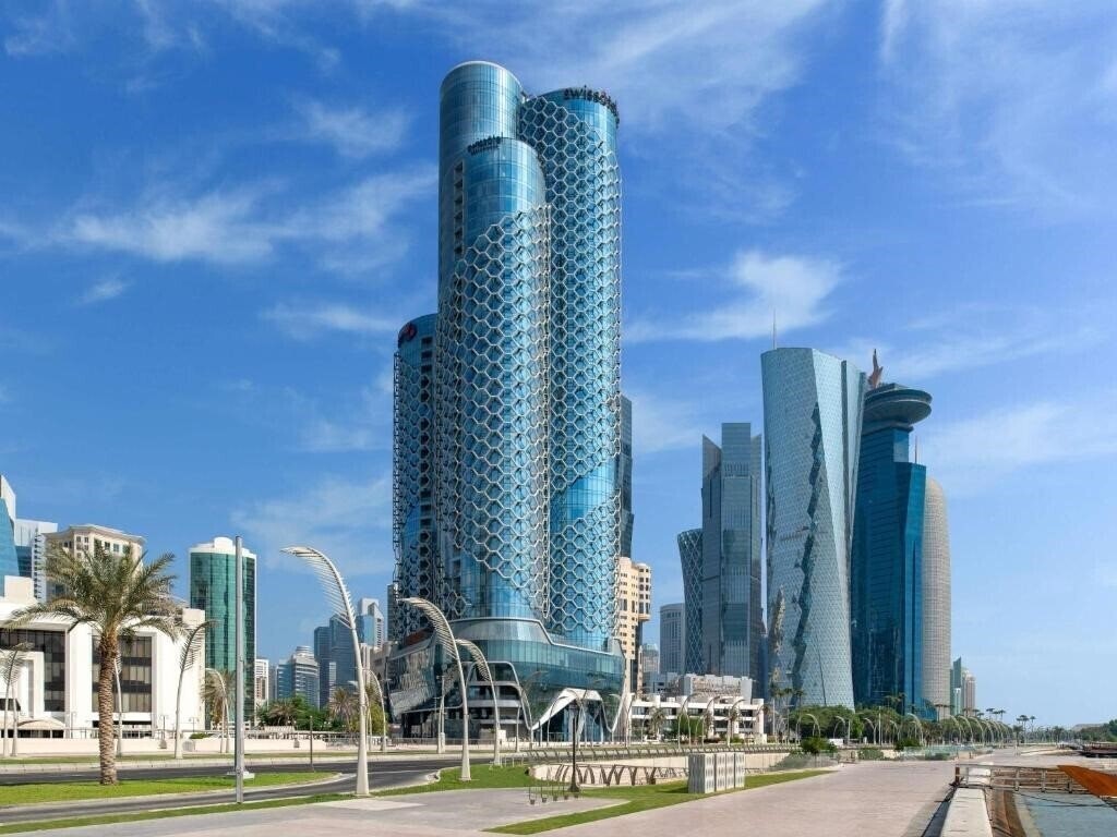 Отель Swissotel Corniche Park Towers Doha 5*