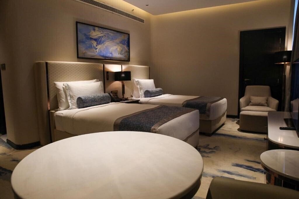 Отель Century Marina Hotel Lusail 4*