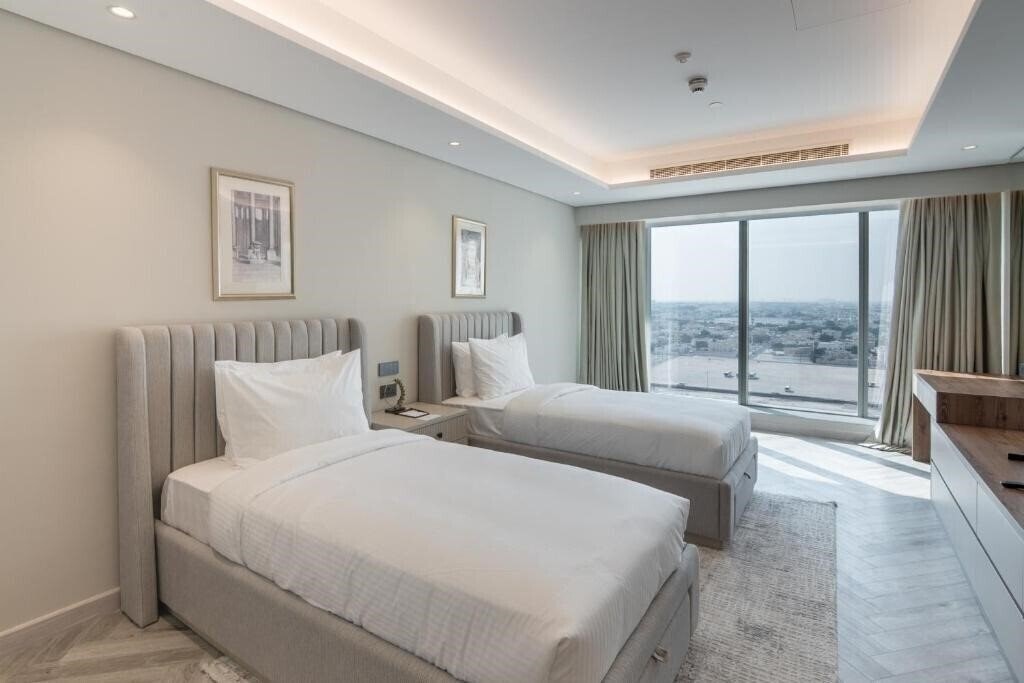 Готель Thirty Five Luxury Apartments 5*