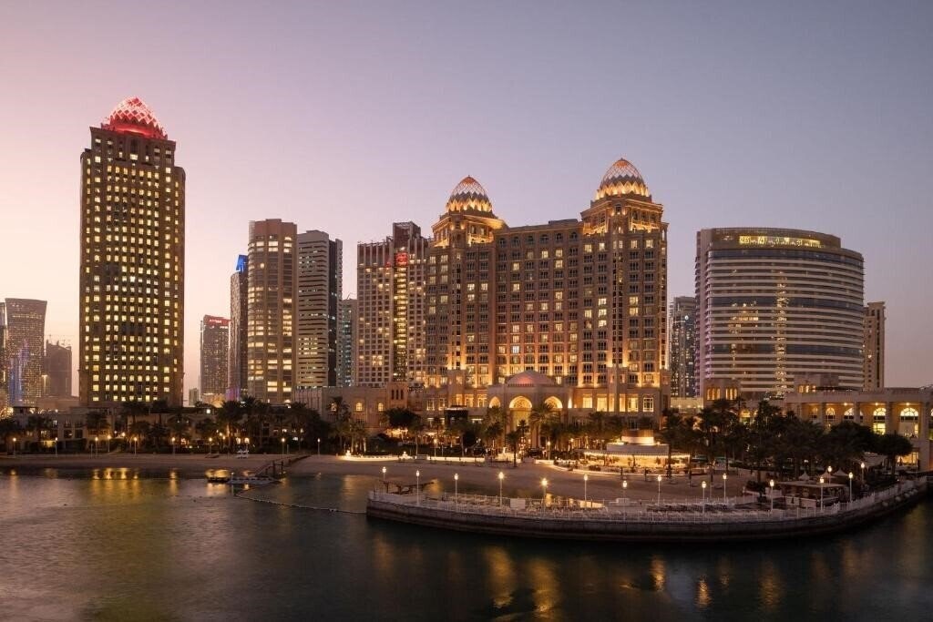 Готель Four Seasons 5*