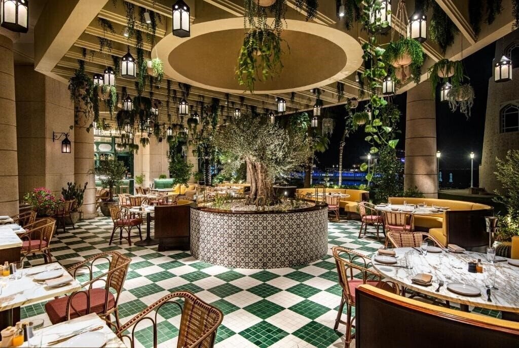 Фотографія Four Seasons 5*