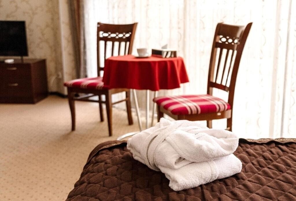 Готель Golden Palace Aktau 4*
