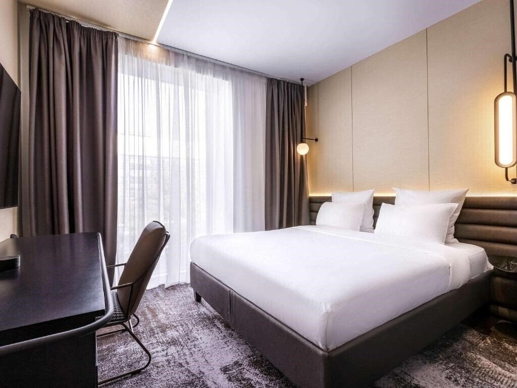 Фото Novotel Living Almaty Jetisu 4*