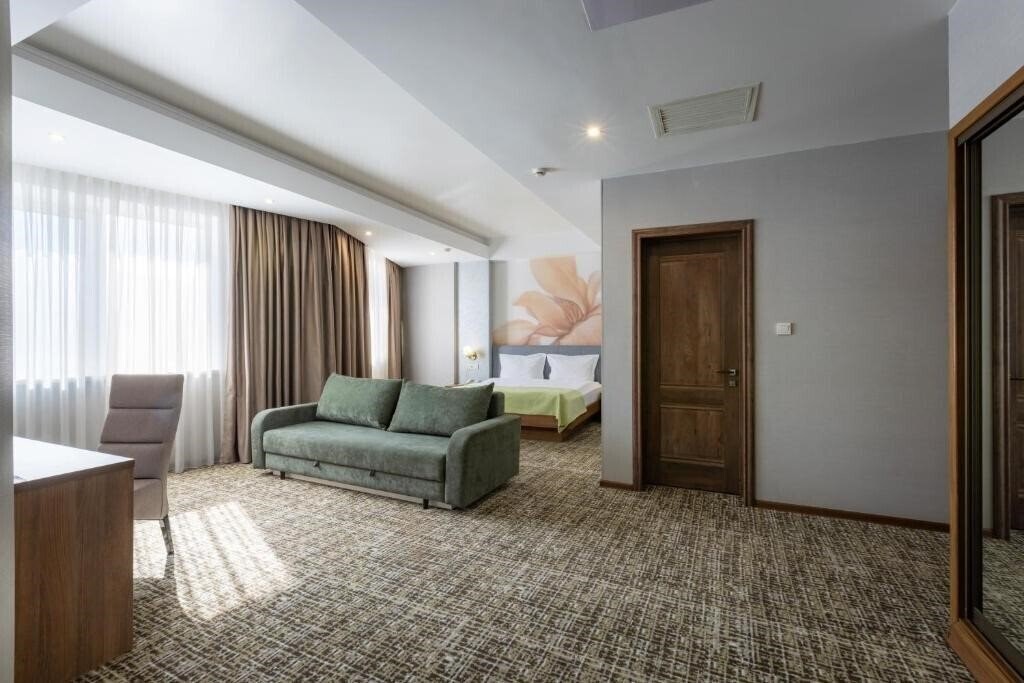 Фото Renion Hills 4*