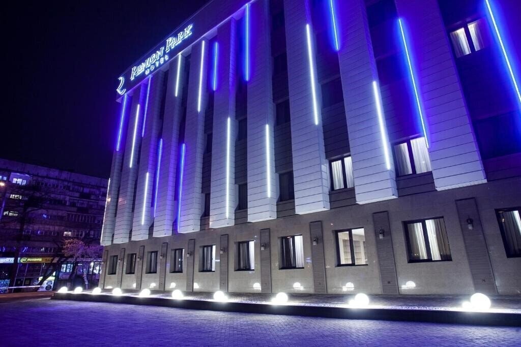 Отель Renion Park 4*