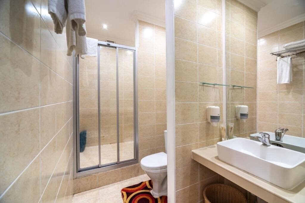 Изображение Mildom Hotel 3*