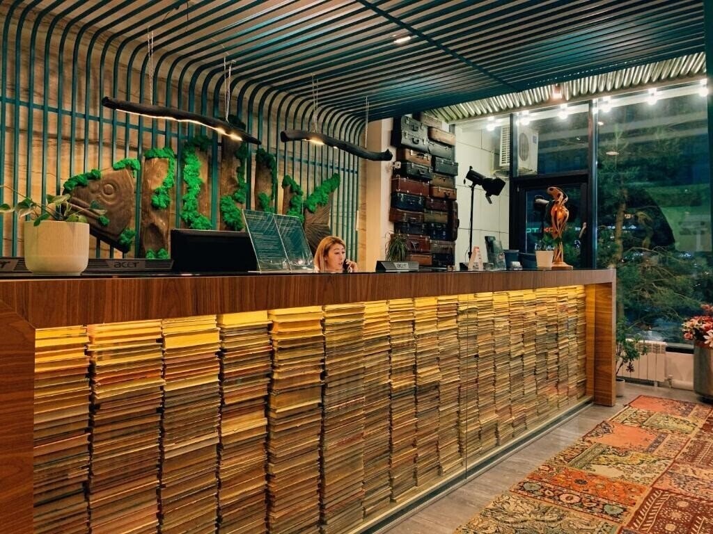 Отель Inn Ozz (ex. Oasis Inn) 3*