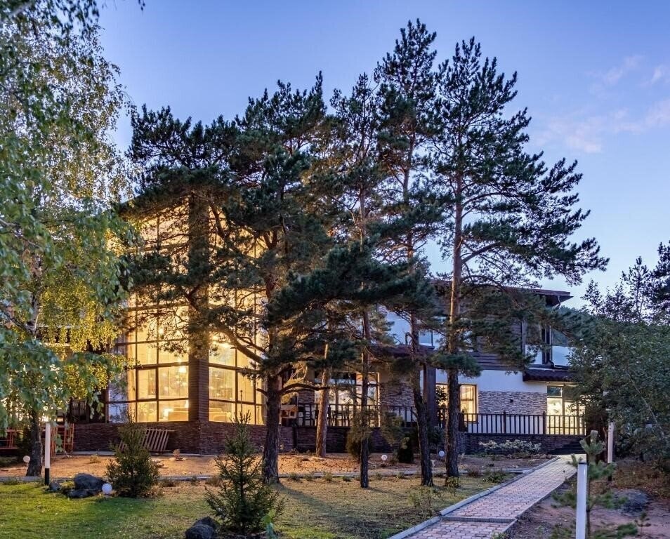 Фотографія Dom U Ozera Boutique Hotel 4*