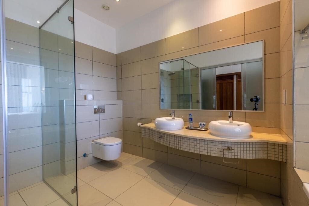 Фотография Sun N'Sand Beach Resort 4*