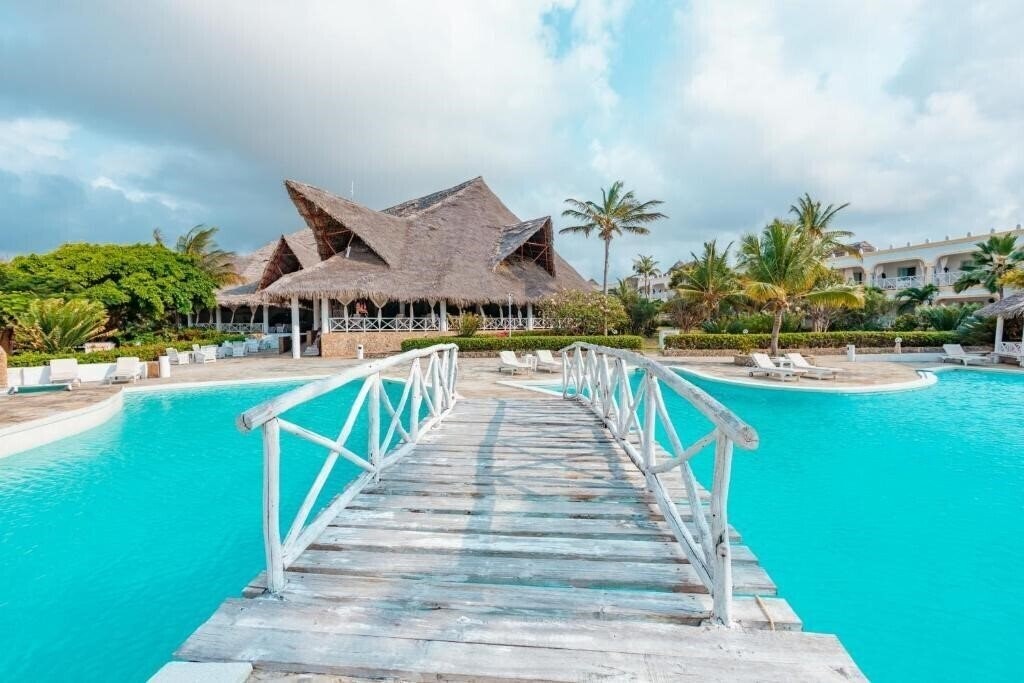 Фото Twiga Beach 4*