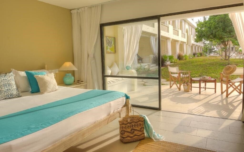 Картинка Diamonds Malindi Beach 5*