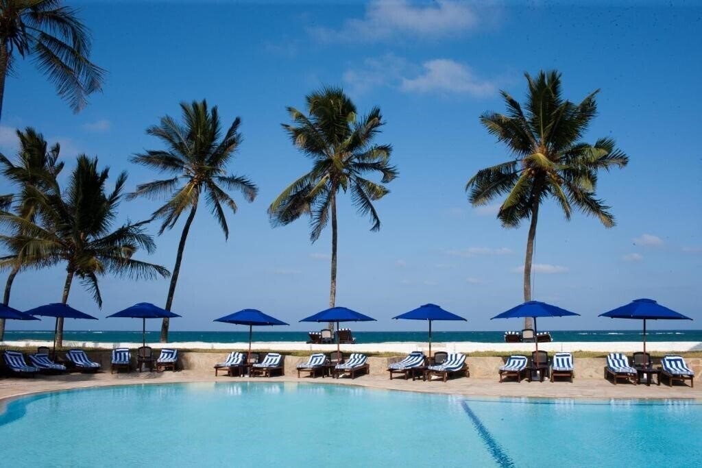 Фото Jacaranda Indian Ocean Beach Resort 5*