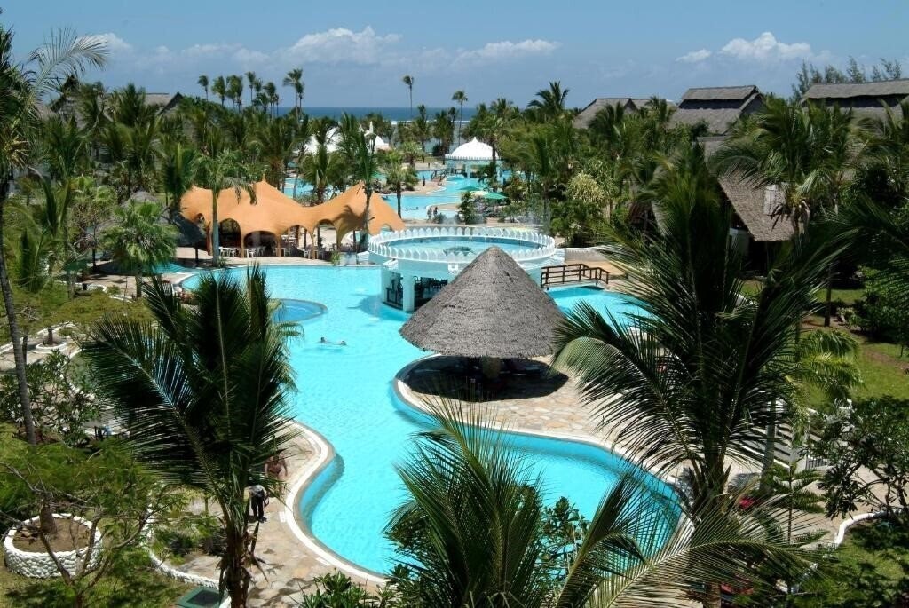 Отель Southern Palms Beach Resort 4*