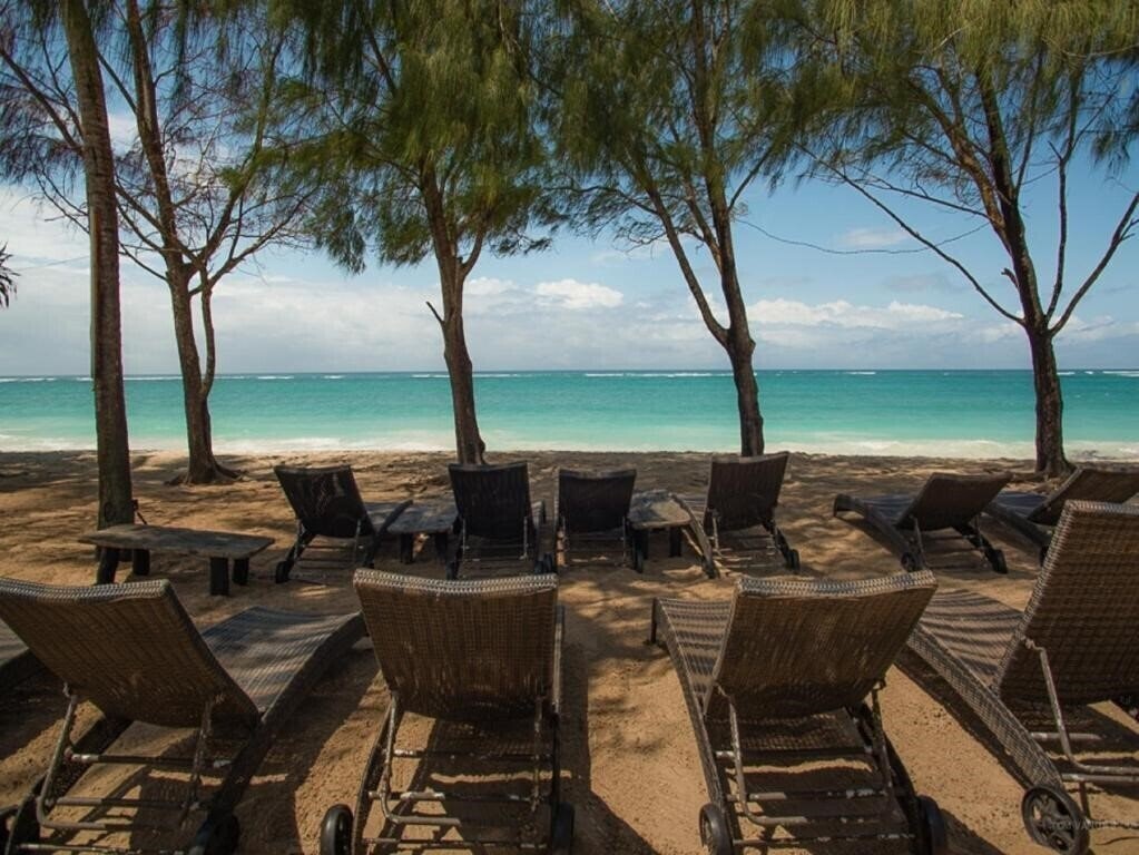Отель Bahari Dhow Beach Villas Villa вилла