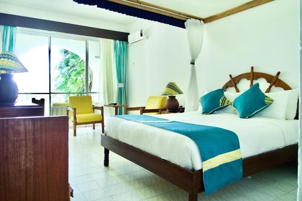 Фото Plaza Beach 3*