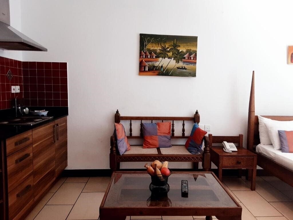 Картинка Cowrie Shell Beach Apartments Mombasa 5*