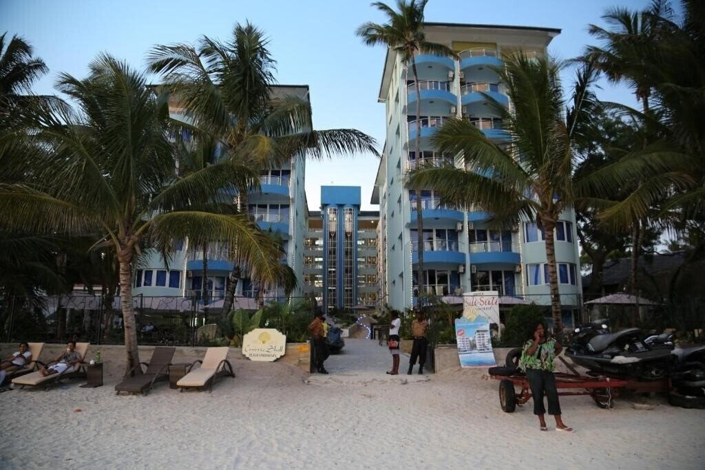 Изображение Cowrie Shell Beach Apartments Mombasa 5*