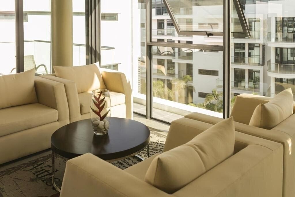 Фото Hotel Englishpoint Mombasа 4*