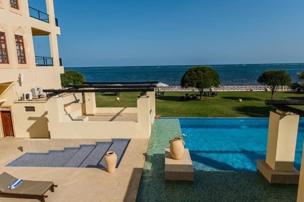 Готель Cocoa Boutique Hotel 4*