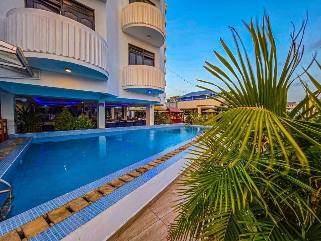 Отель Sapphire 3*
