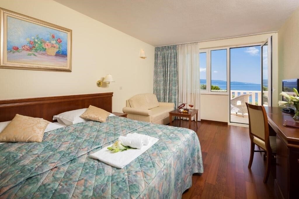 Фото Villa Bacchus 4*