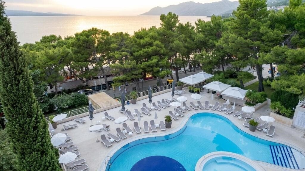 Фото Hotel Horizont 4*