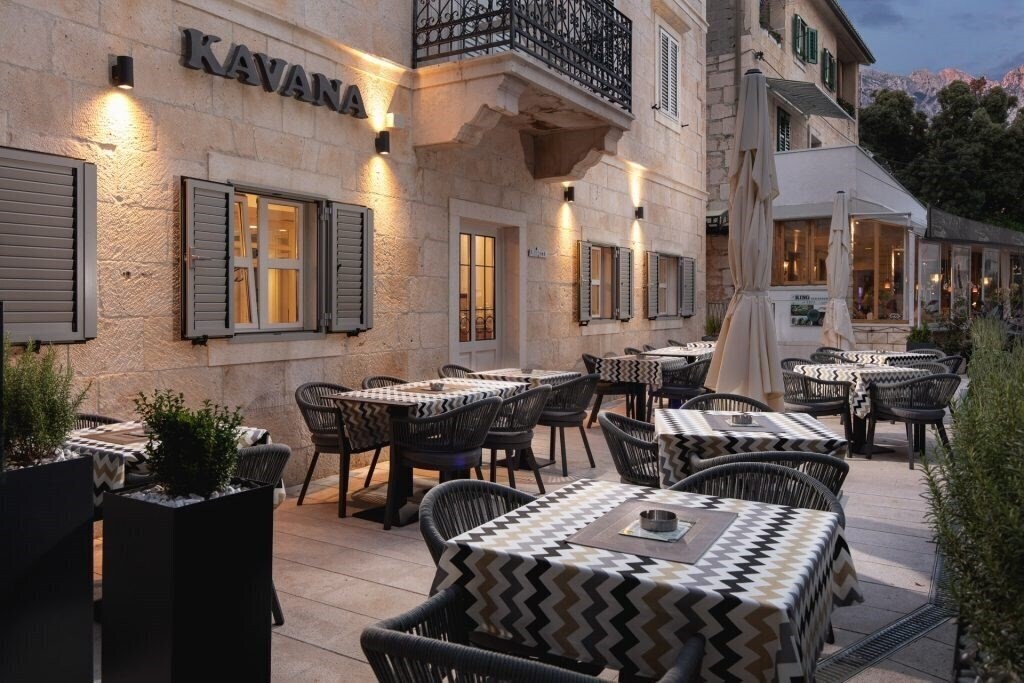 Отель Hotel Croatia Baska Voda 4*