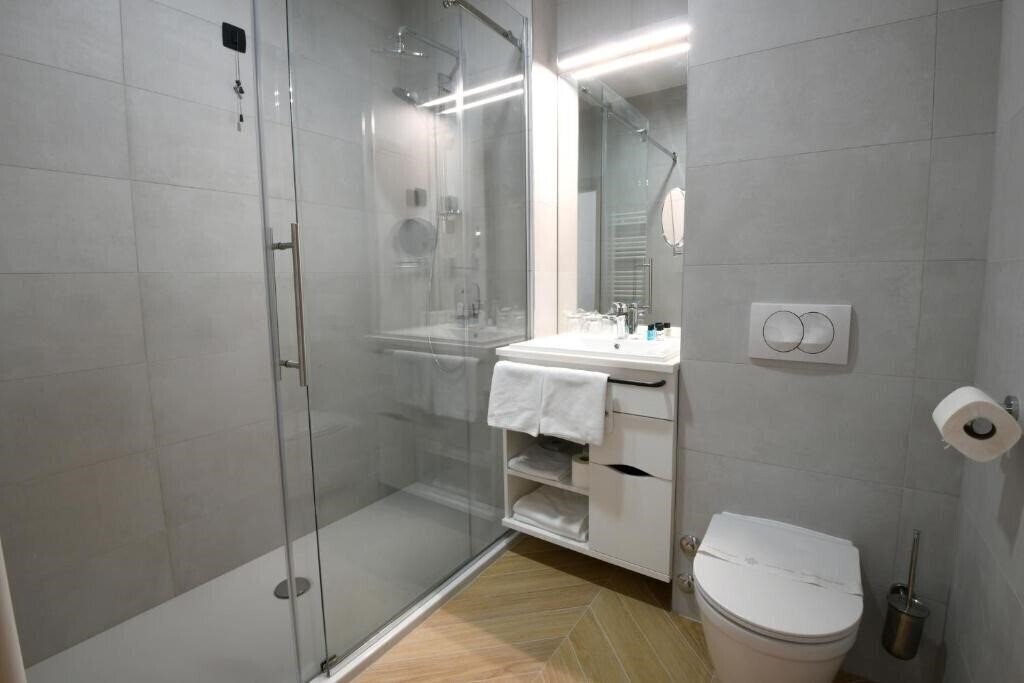 Фотографія Aparthotel Milenij Baska Voda 4*