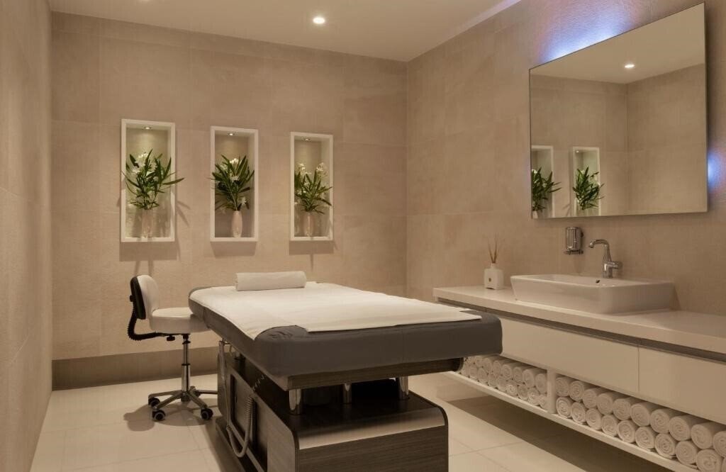 Фотографія Bluesun Hotel Berulia 4*